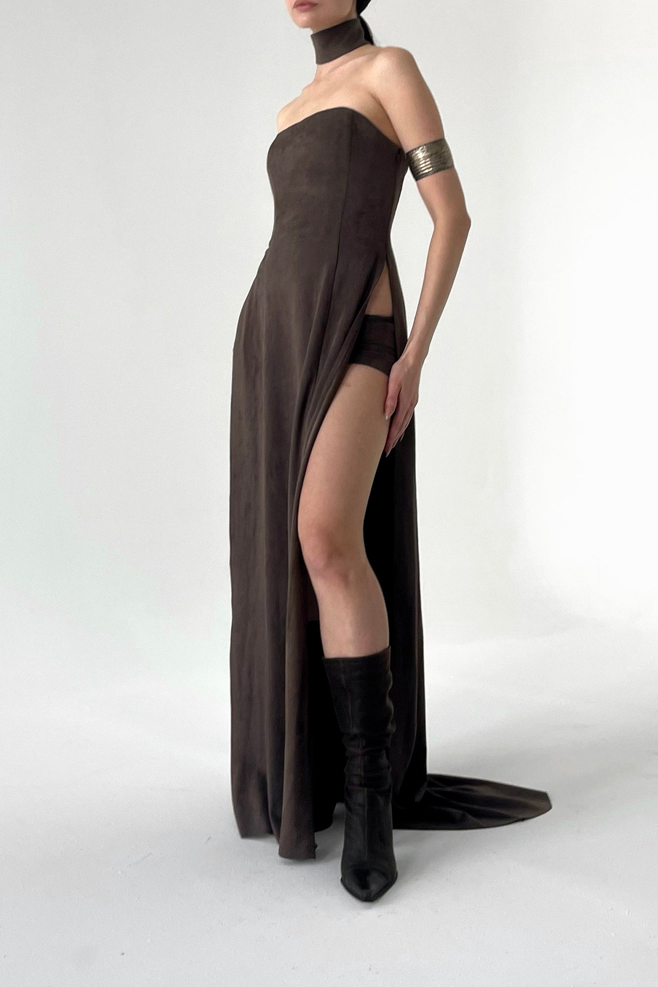 ワンピース andmary Effie slit dress SUEDE SLIT DRESS – MARINA EEЯRIE